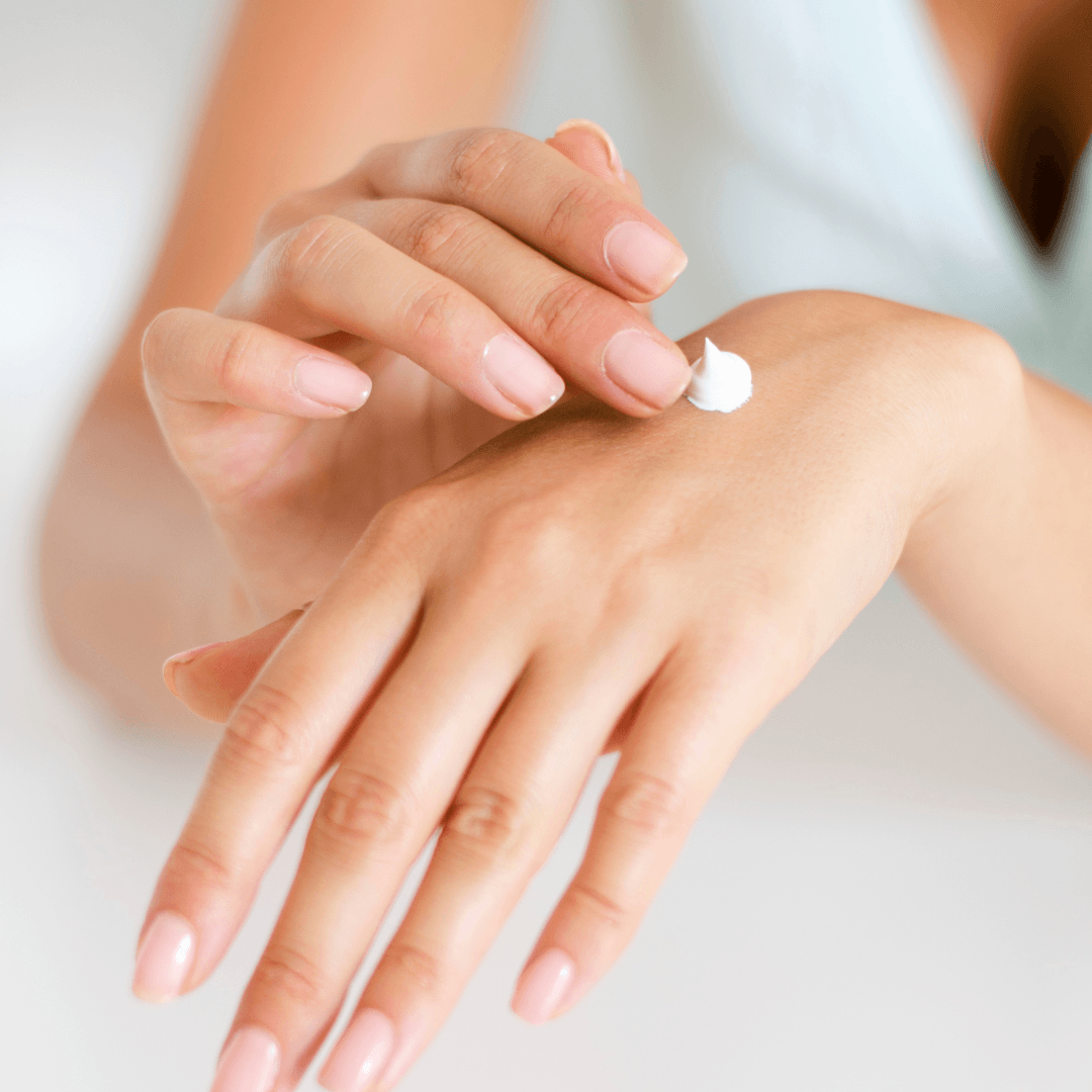 How Does Chemotherapy Affect the Nails | Side Effects of Chemotherapy on  Nails