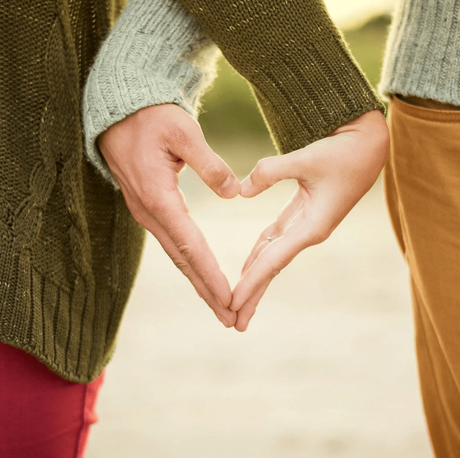 Tips For Dating With Breast Cancer | Care+Wear